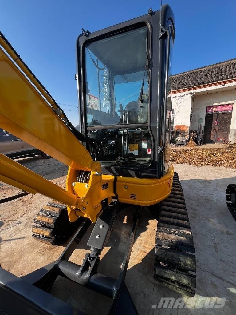 Komatsu PC 35 MR Мини екскаватори < 7 т
