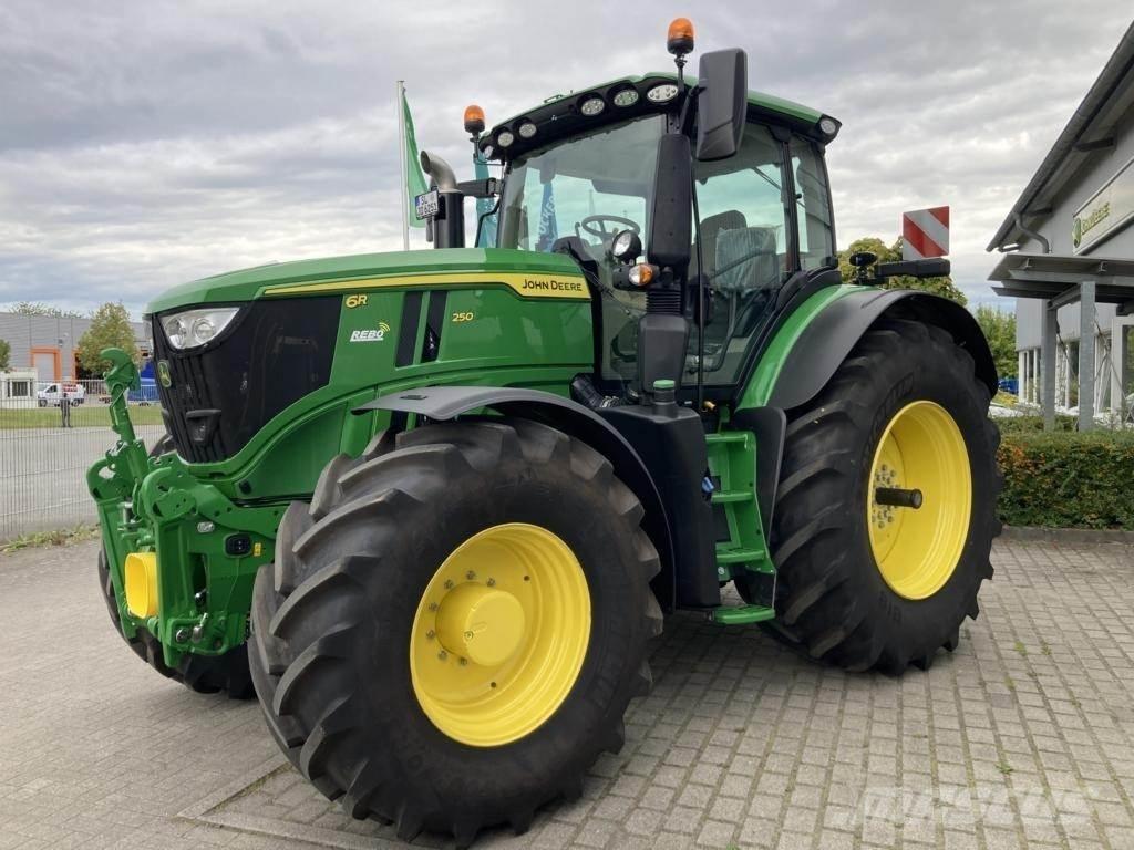 John Deere 6R 250 Трактори