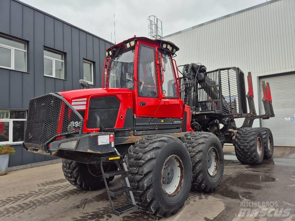 Komatsu 895 Форуардери