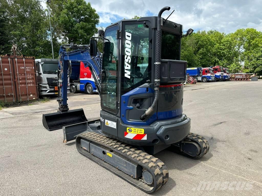 Doosan DX 35 Z Мини екскаватори < 7 т