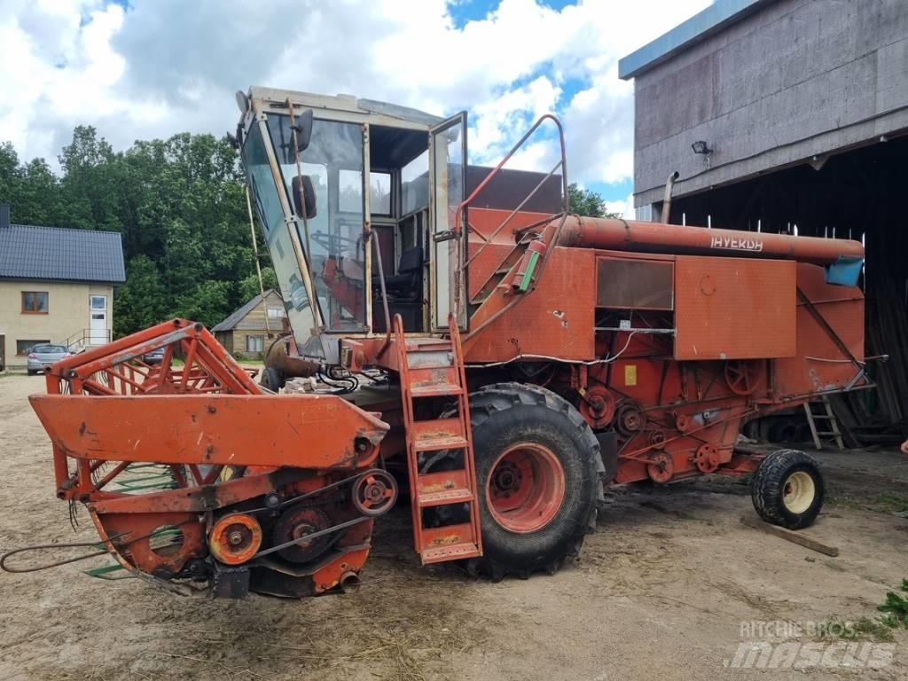 Laverda M152 Комбайни