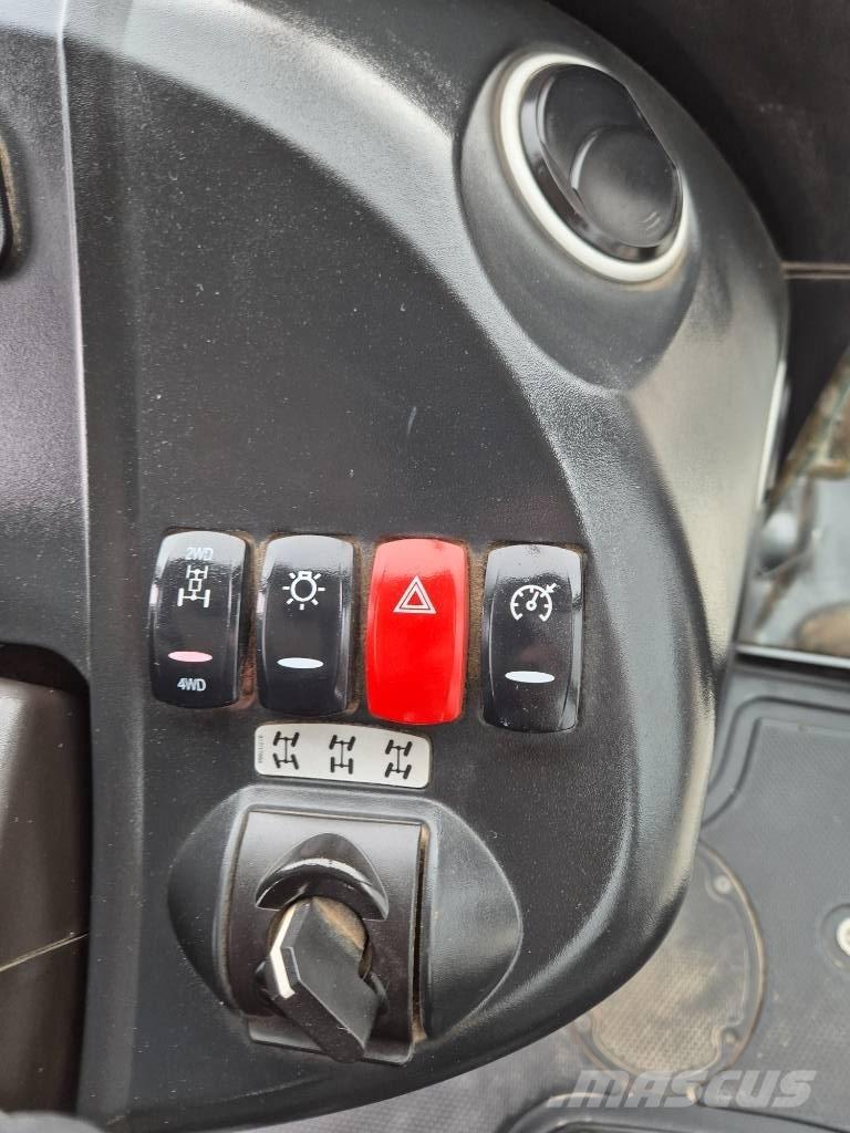 JCB 4CX Товарач със заден ексватор