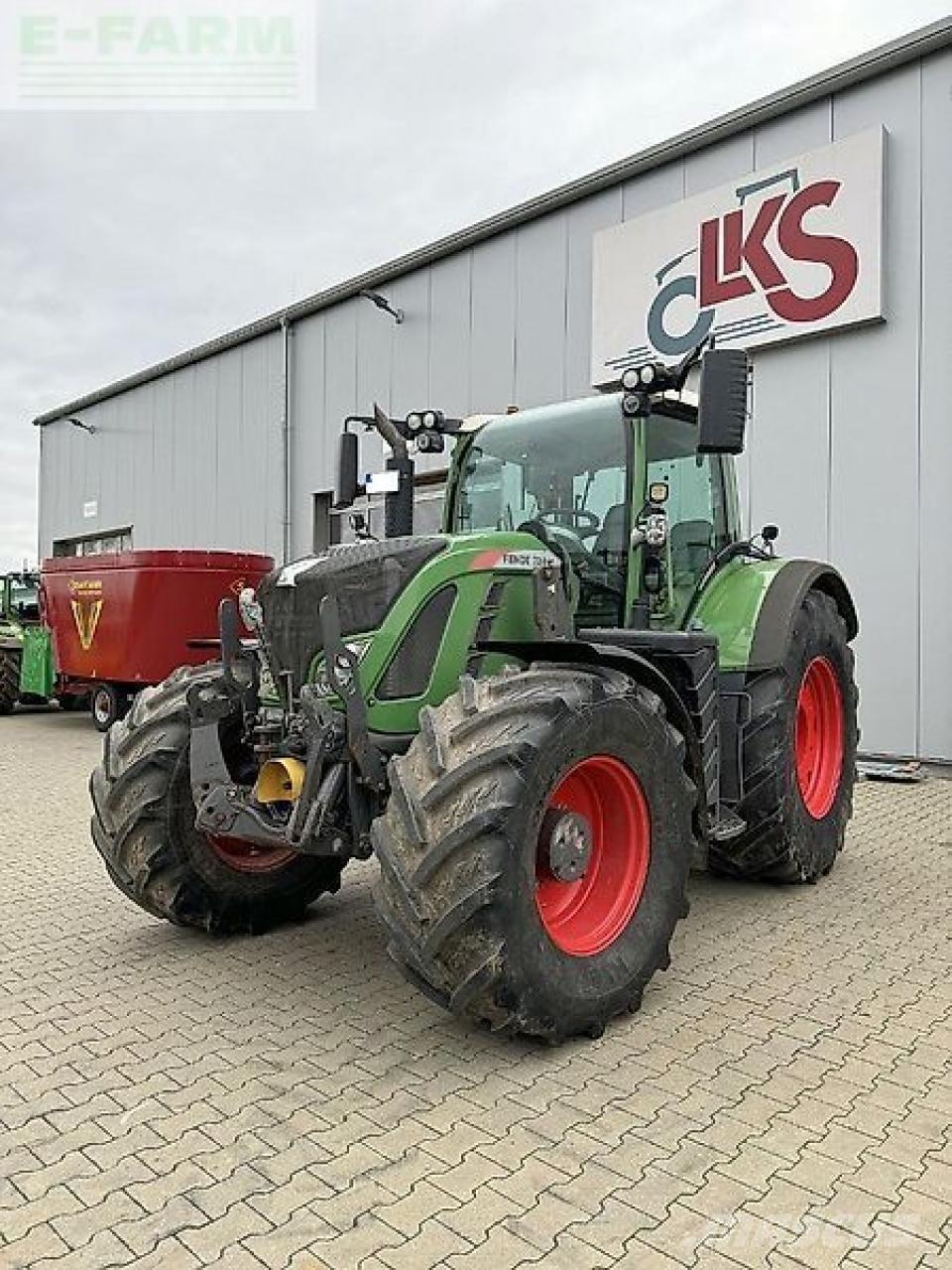 Fendt 724 s4 profi+ Трактори