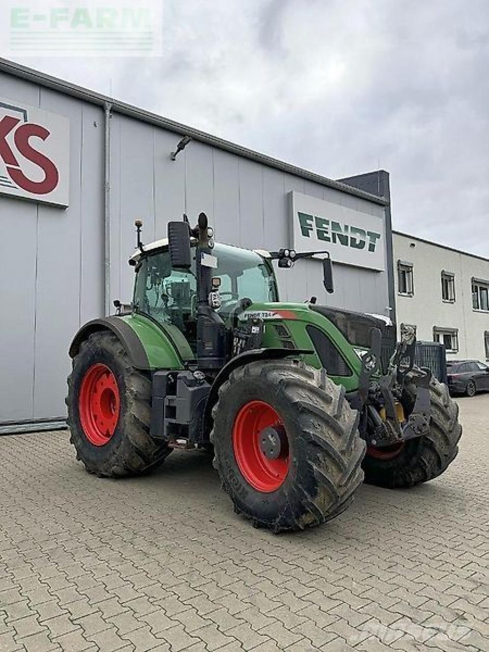 Fendt 724 s4 profi+ Трактори