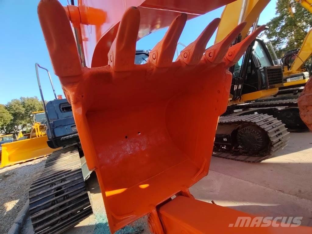 Hitachi ZX 200 Верижен екскаватор