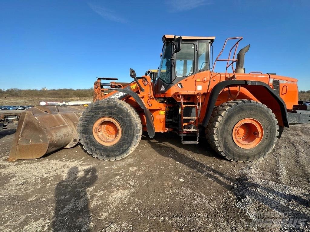 Doosan DX420-3 Колесни екскаватори