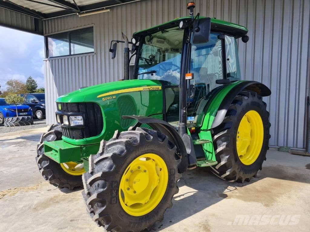 John Deere 5090 M Трактори