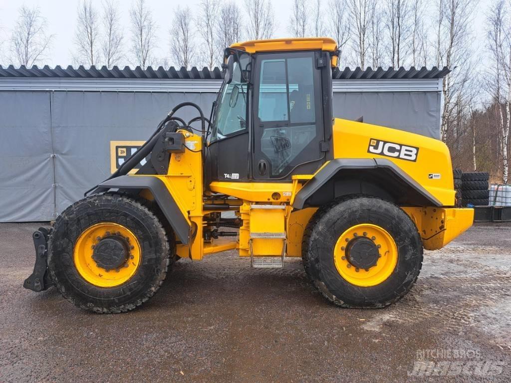 JCB 417 HT Колесни товарачи