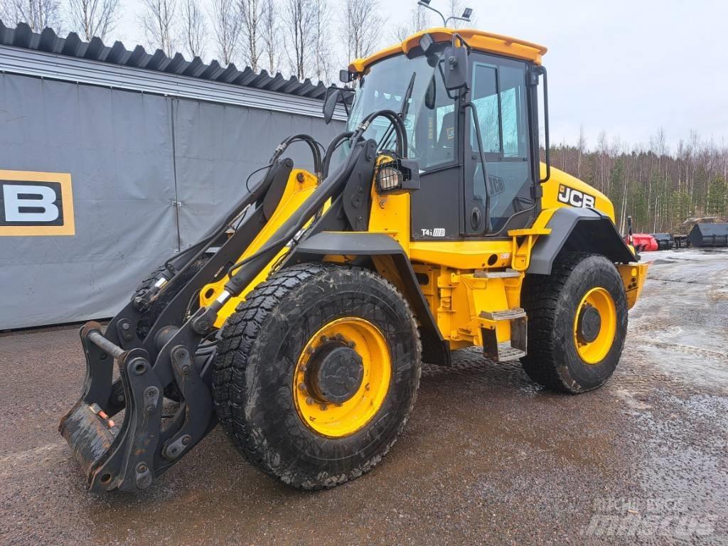 JCB 417 HT Колесни товарачи