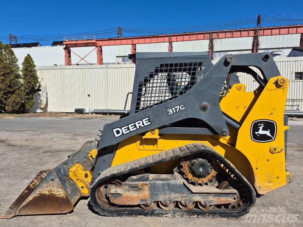 John Deere 317 Мини товарачи

