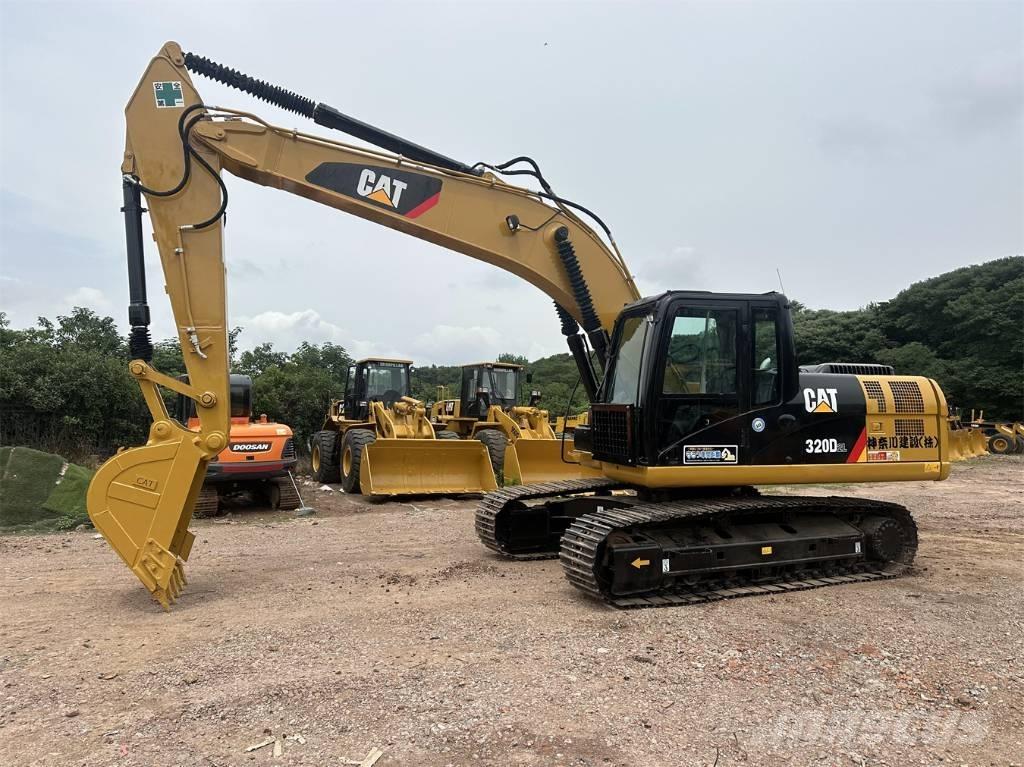 CAT 320D Верижен екскаватор