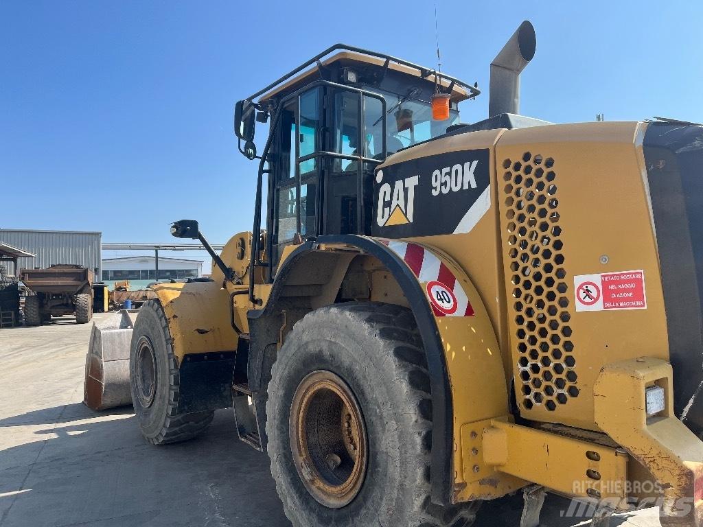 CAT 950 K Колесни товарачи
