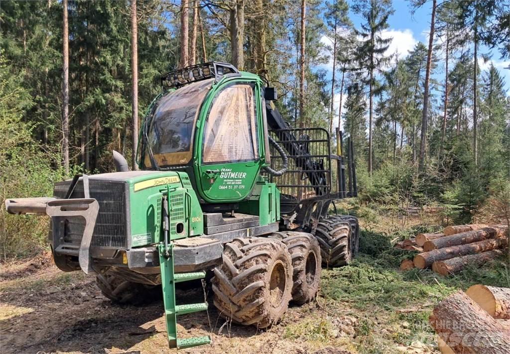 John Deere 810 E Форуардери