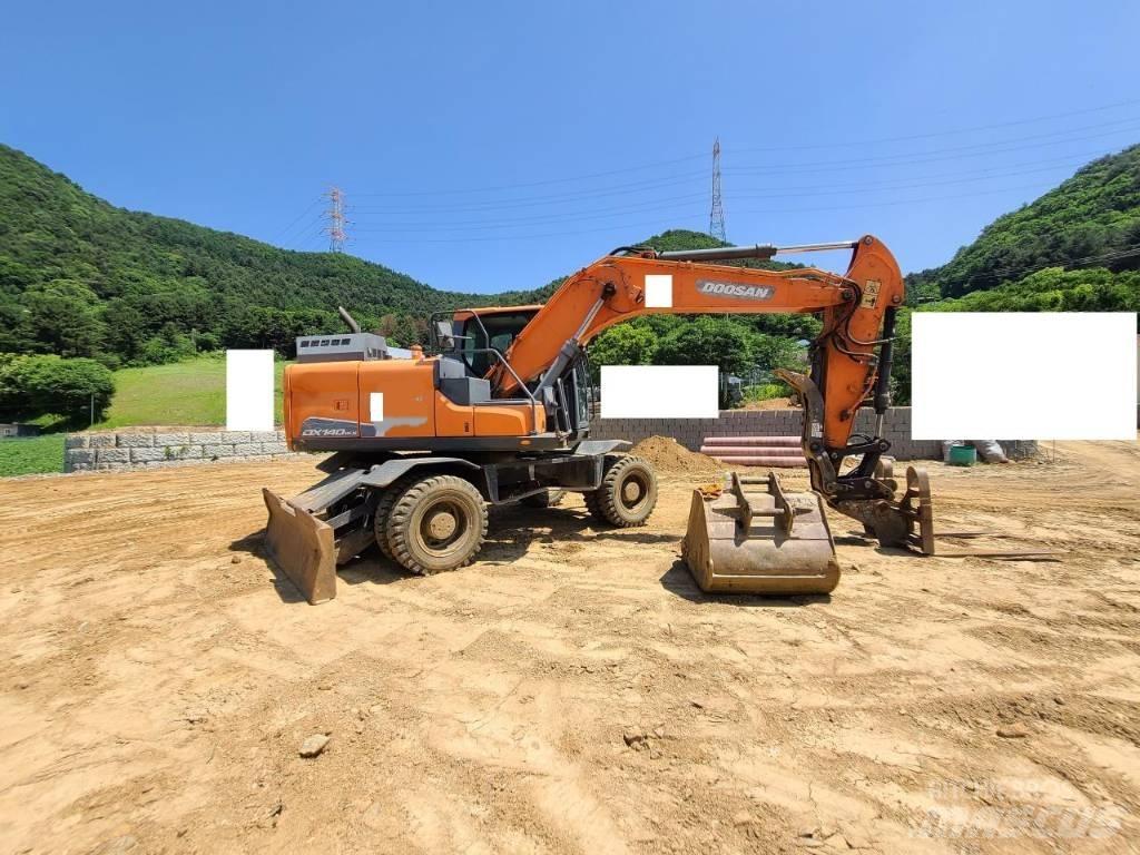 Doosan DX 140 W Колесни екскаватори
