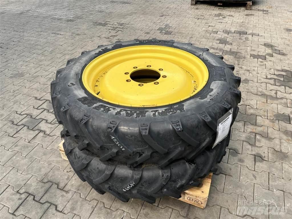 BKT 13.6R48 Колелета/Гуми