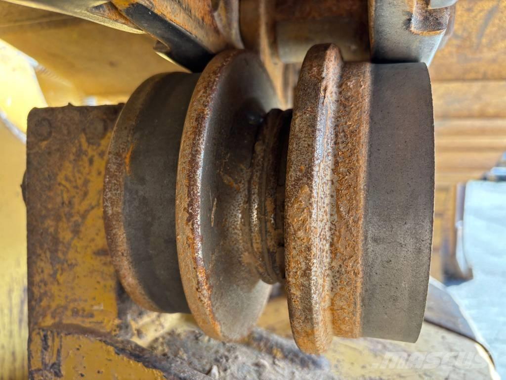 CAT D 6 K 2 LGP Верижни булдозери
