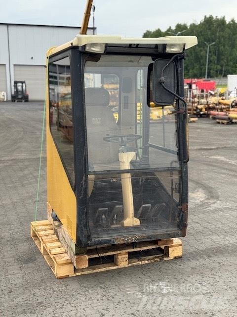 CAT M 320 USED CAB Кабина
