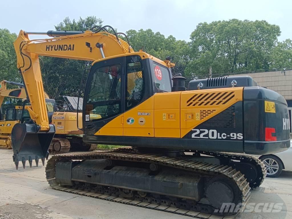 Hyundai R220LC-9S Верижен екскаватор