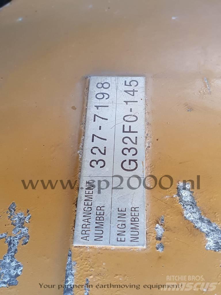 CAT 320 D Верижен екскаватор