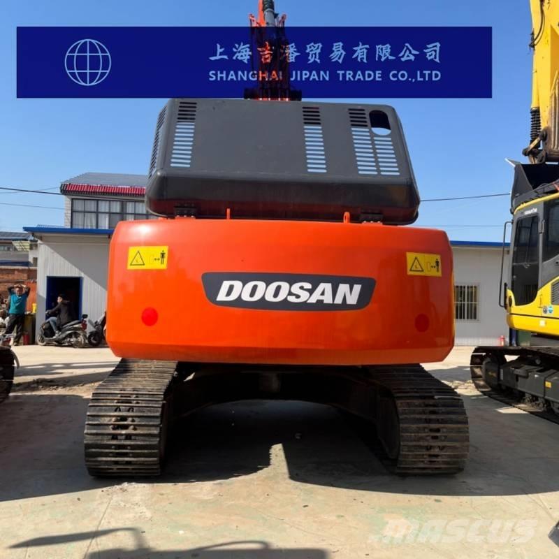 Doosan DX 300 Верижен екскаватор