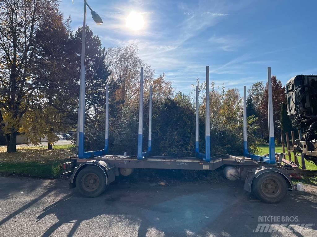 Riedler RUH220 За превоз на дървени трупи