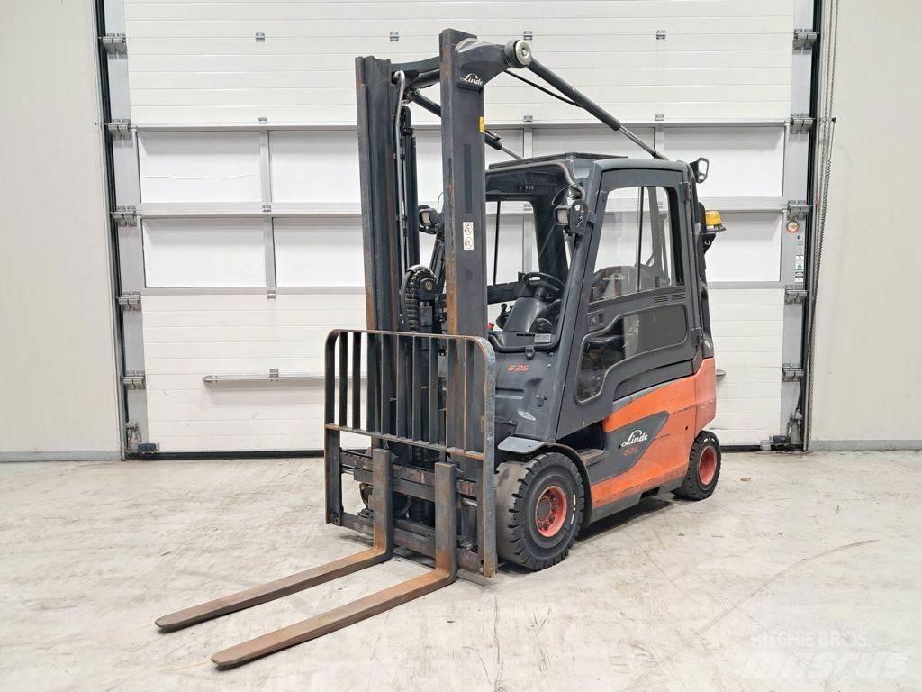 Linde E25-01 Електрически вилични кари-повдигачи