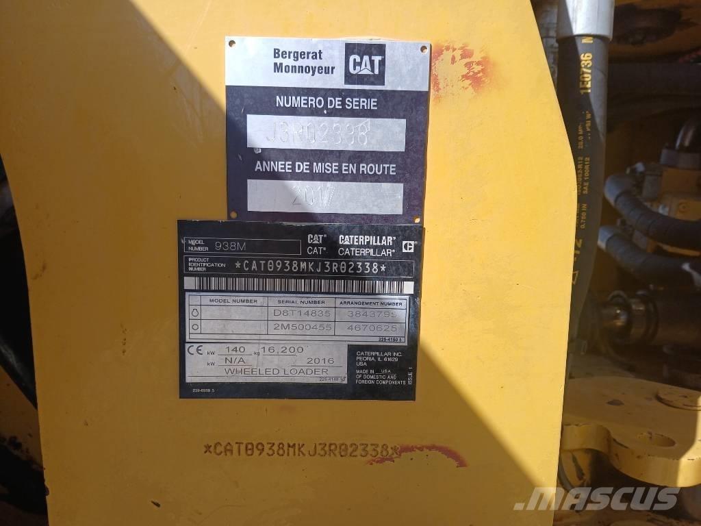 CAT 938 Колесни товарачи
