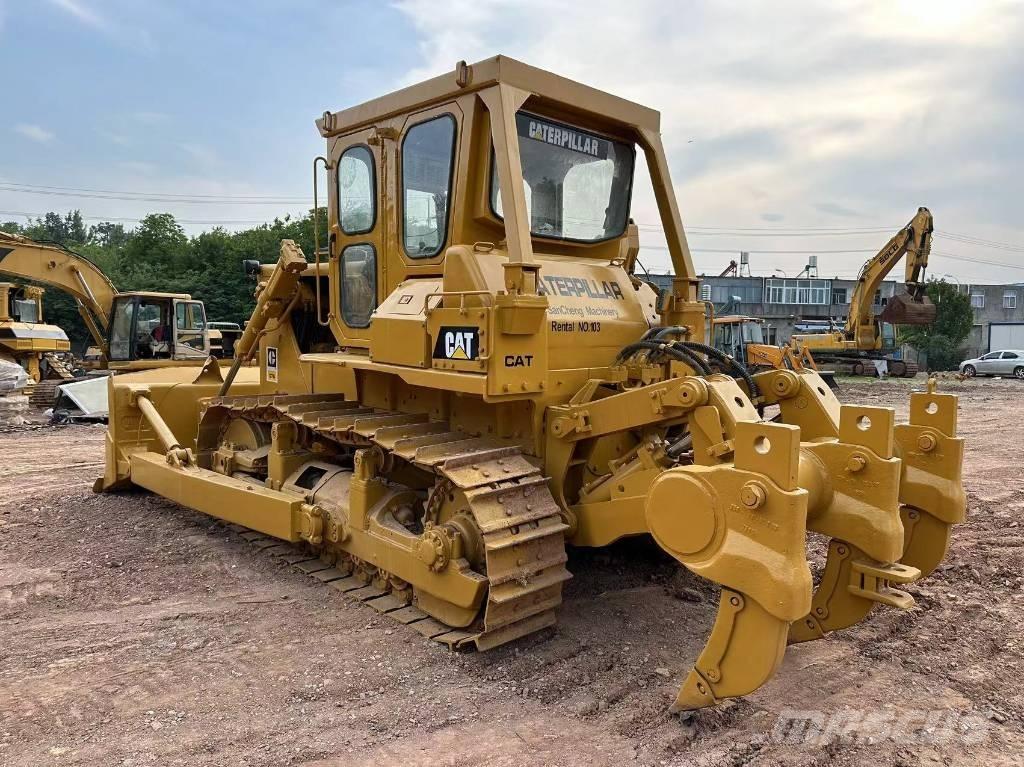 CAT D7G Верижни булдозери
