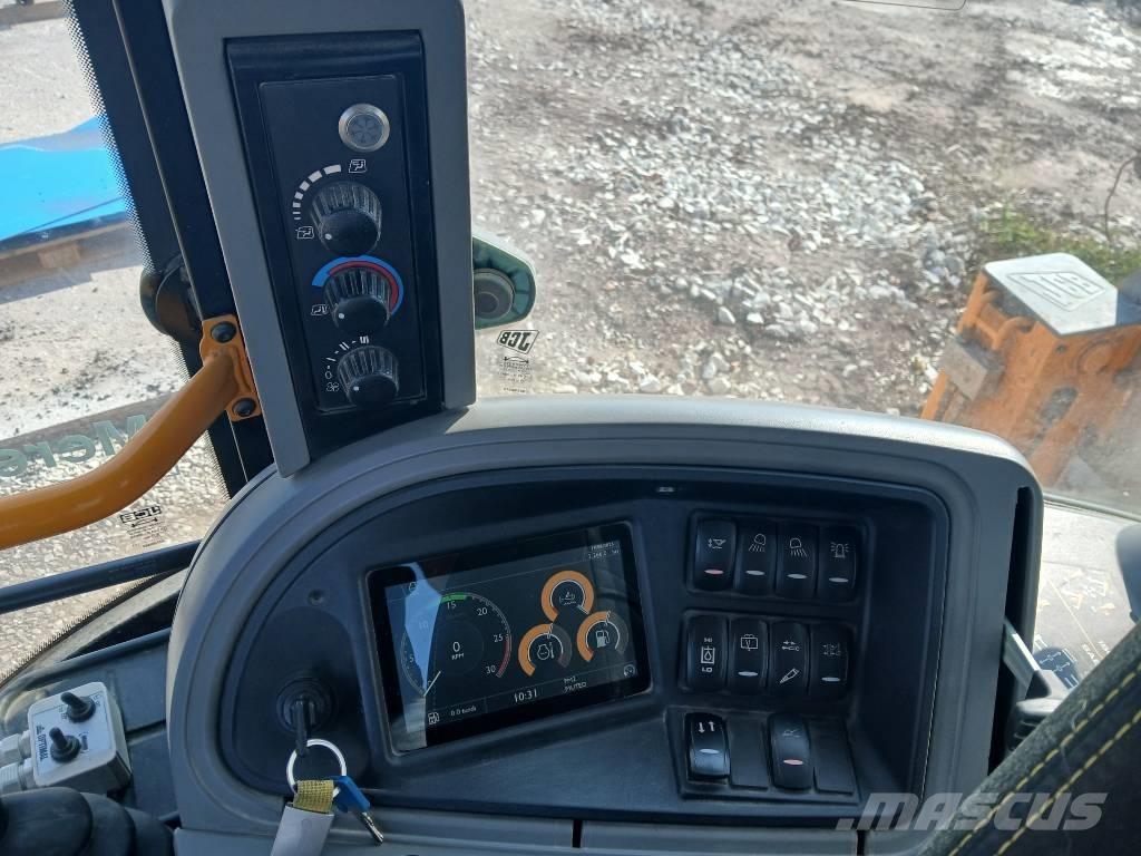 JCB 4 CX Товарач със заден ексватор