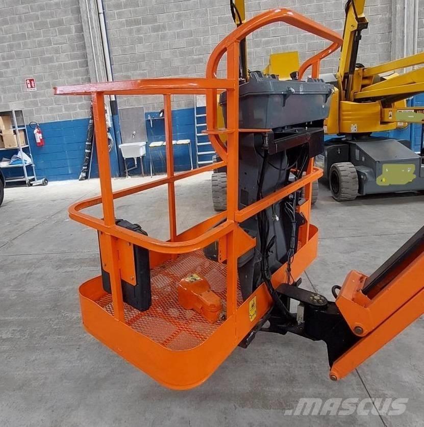 JLG E 450 AJ Съчленени стрелови подемници