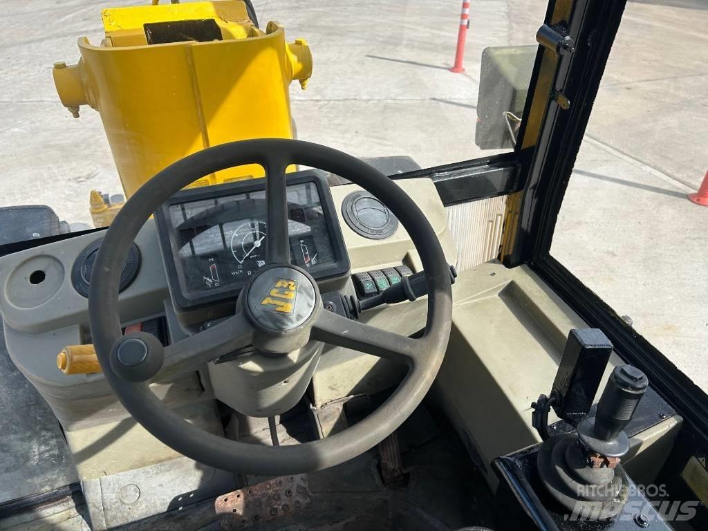 JCB 409 Телескопични товарачи за селското стопанство