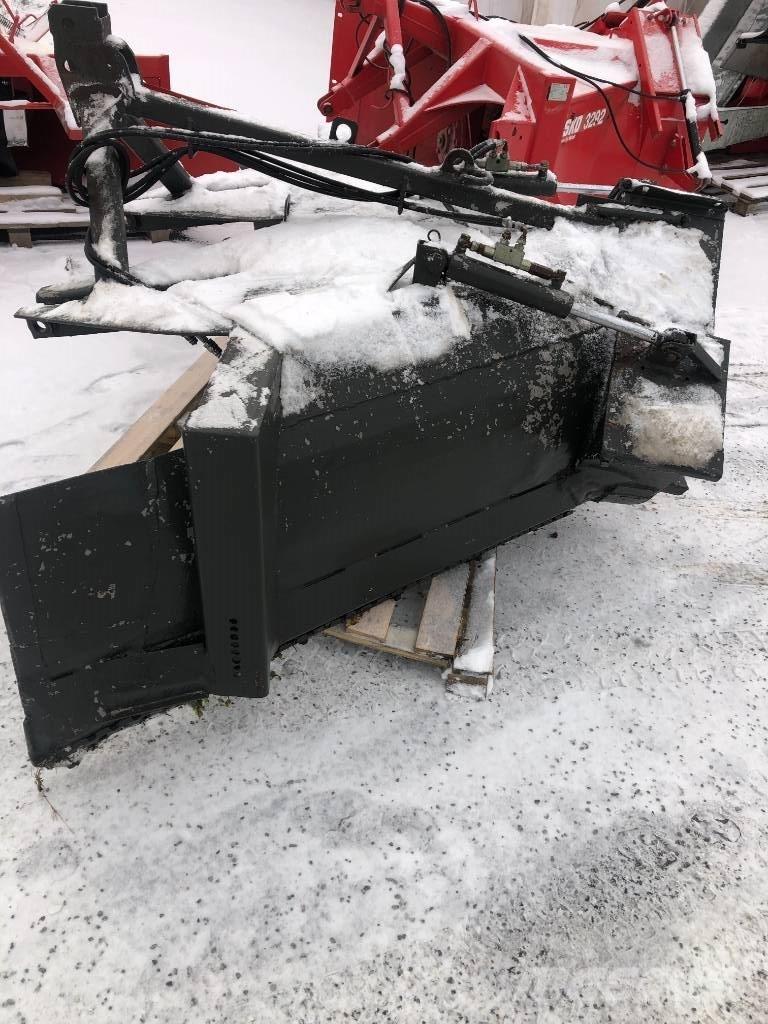 Ala-talkkari AT 260 Снегохвъргачки
