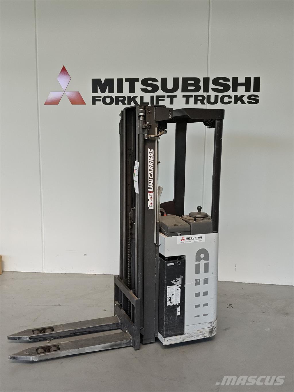 Atlet AJN160 Самоходни товарачи