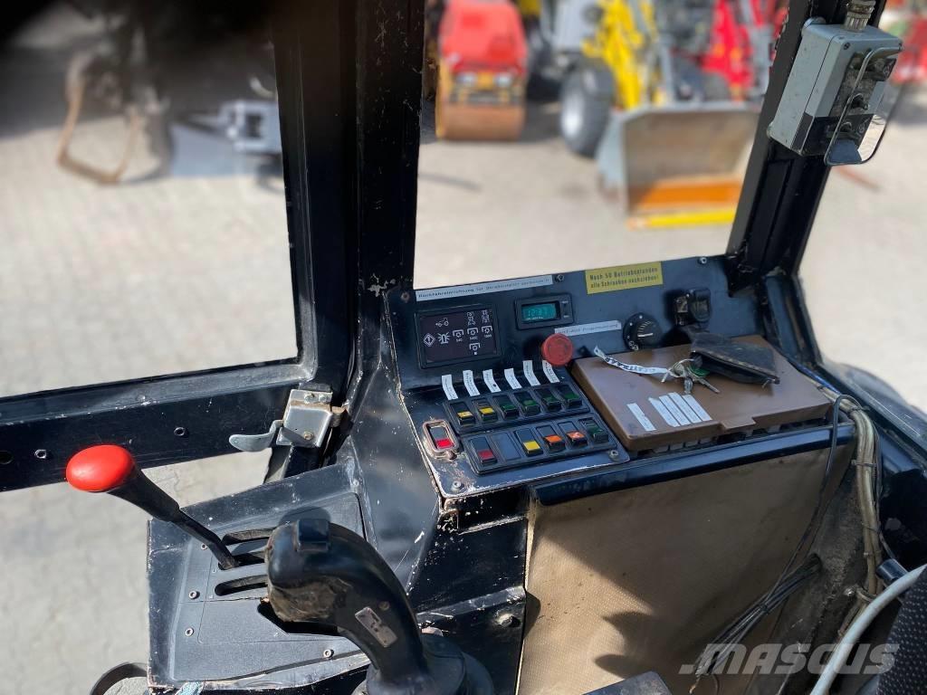 John Deere 6400 Горски трактори