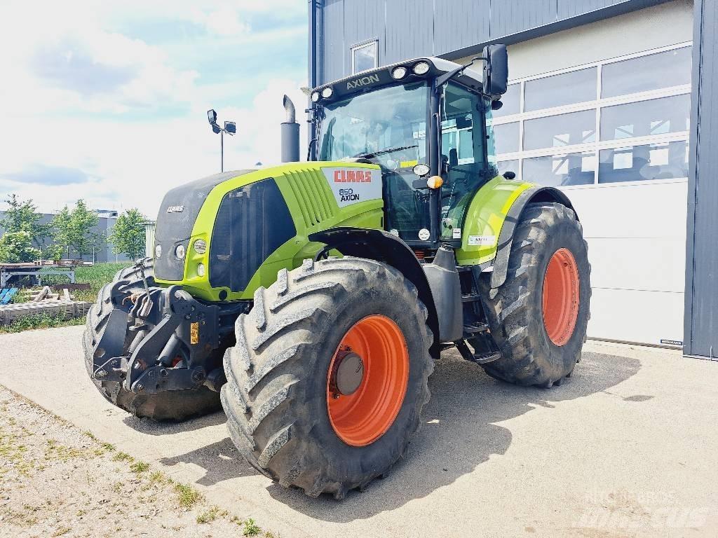 CLAAS Axion 850 Трактори