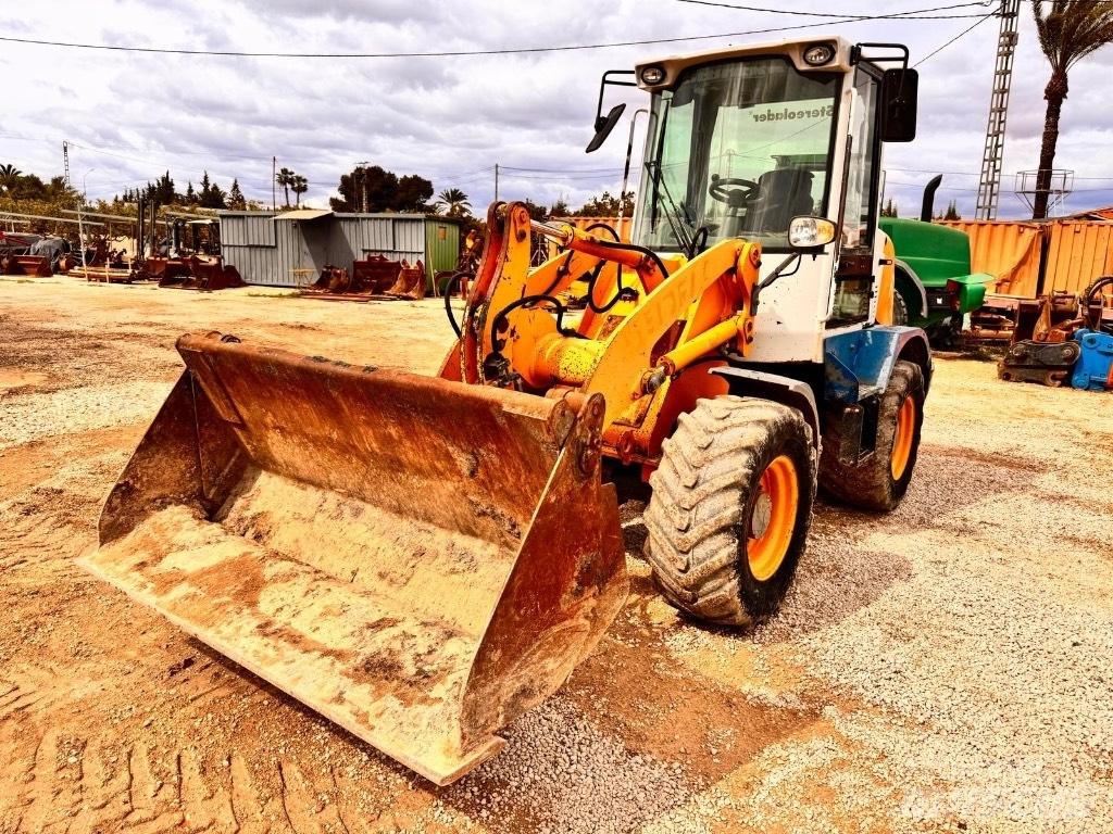 Liebherr L 507 Колесни товарачи