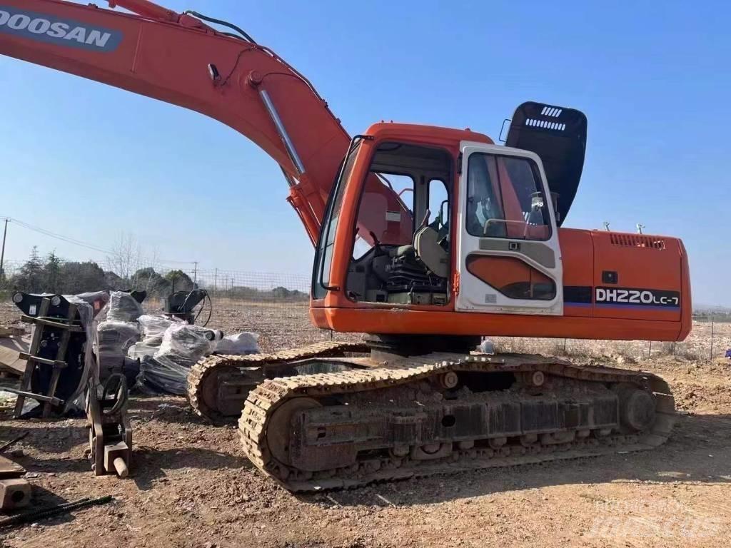 Doosan DH 220 Верижен екскаватор