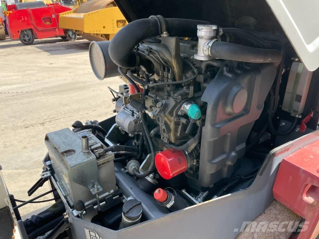 Dynapac CC1200C Комбинирани ролки
