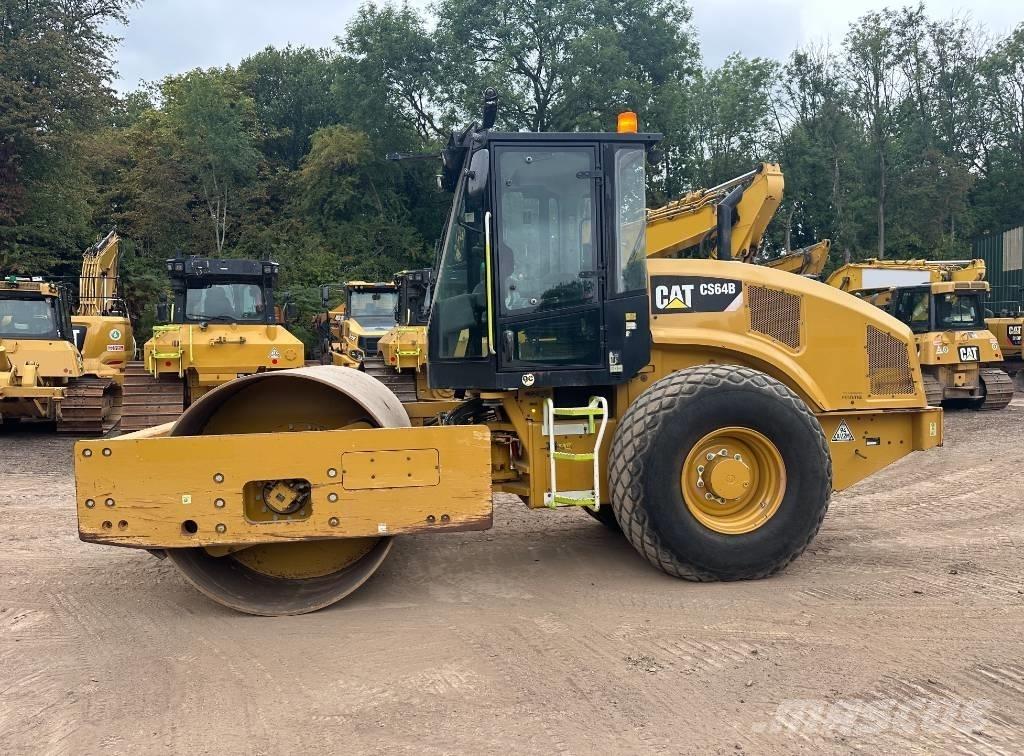 CAT CS 64 B Еднобарабанни ролки
