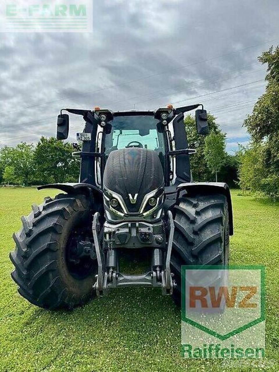 Valtra q305 Трактори
