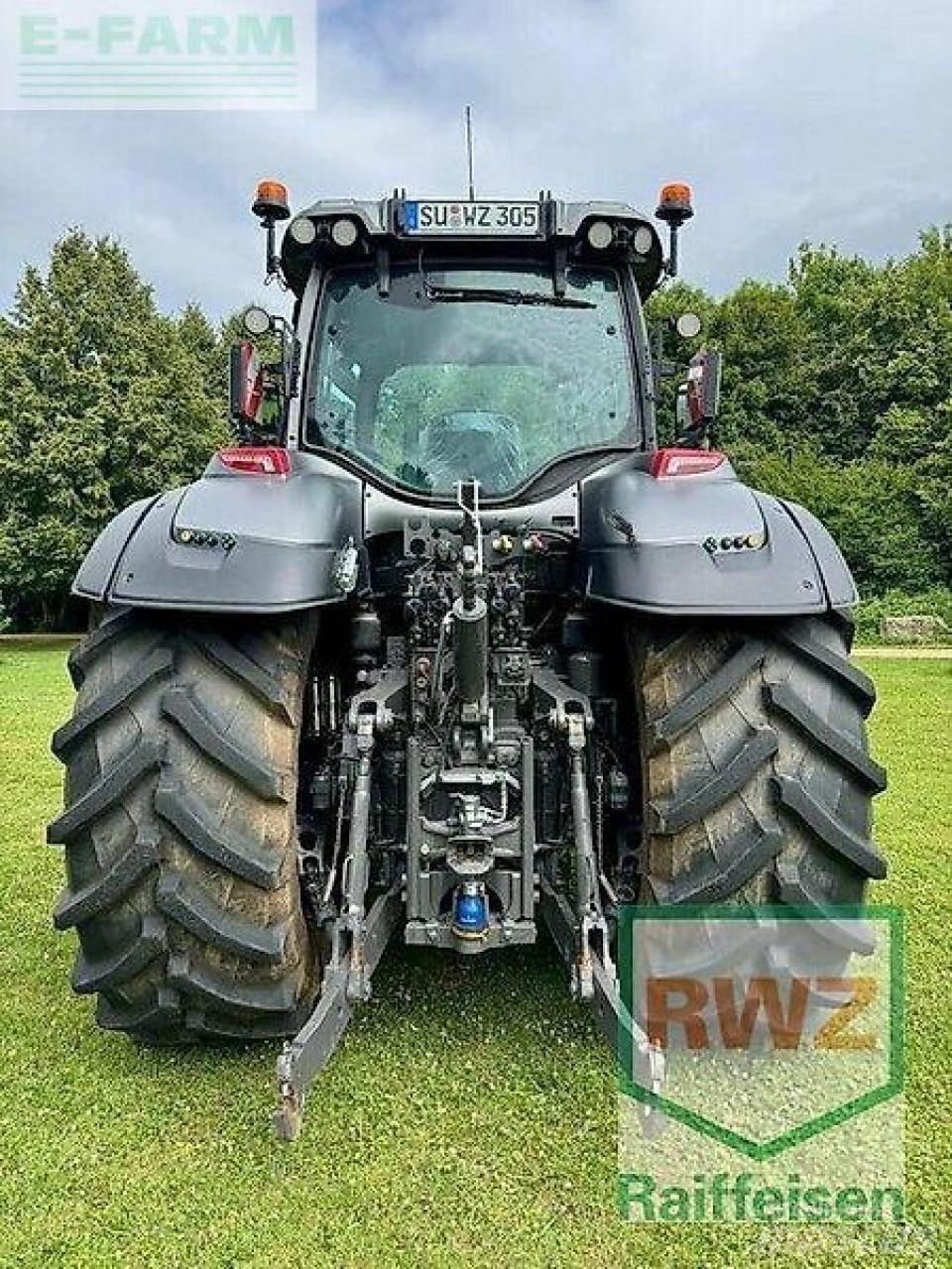 Valtra q305 Трактори