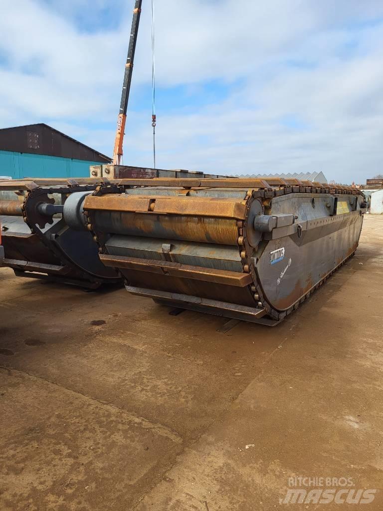 Volvo 210CLR Багери амфибии