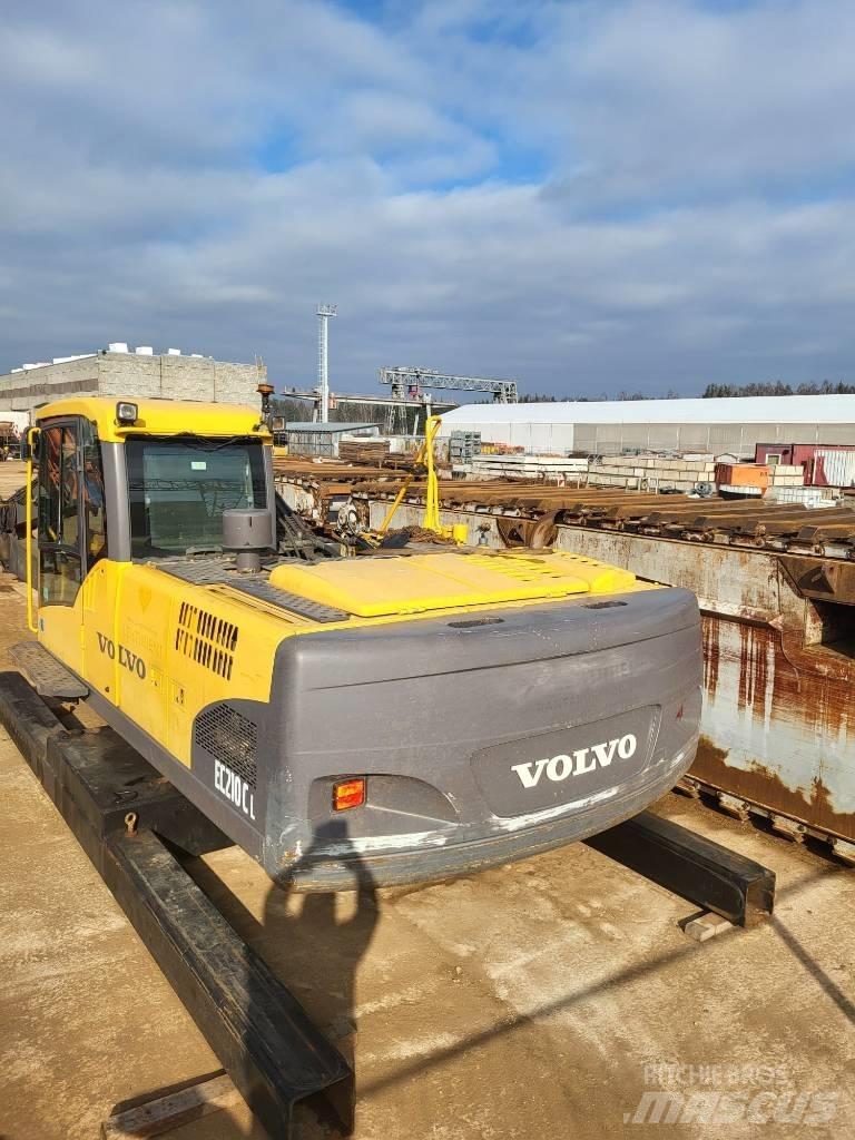 Volvo 210CLR Багери амфибии