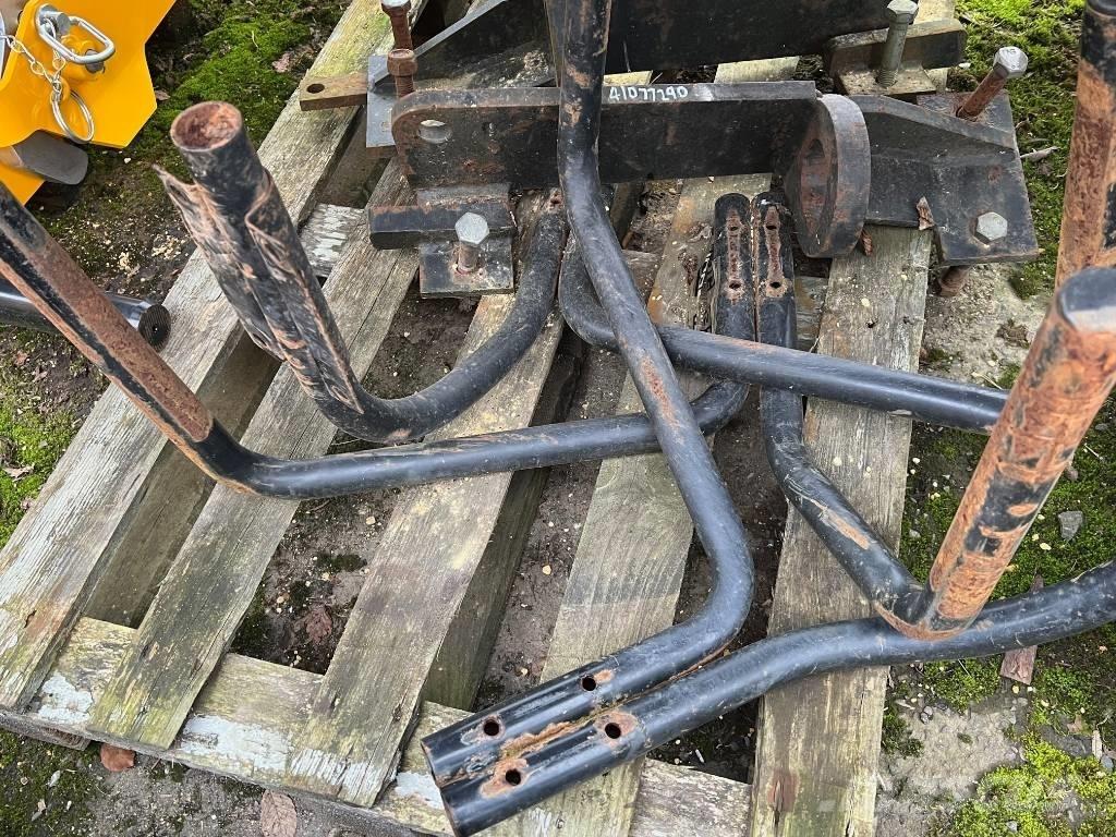JCB Q FIT FORKS Други товарещи и копаещи и аксесоари