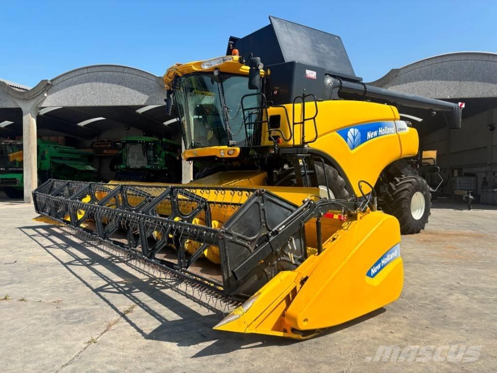 New Holland CR 9090 Комбайни