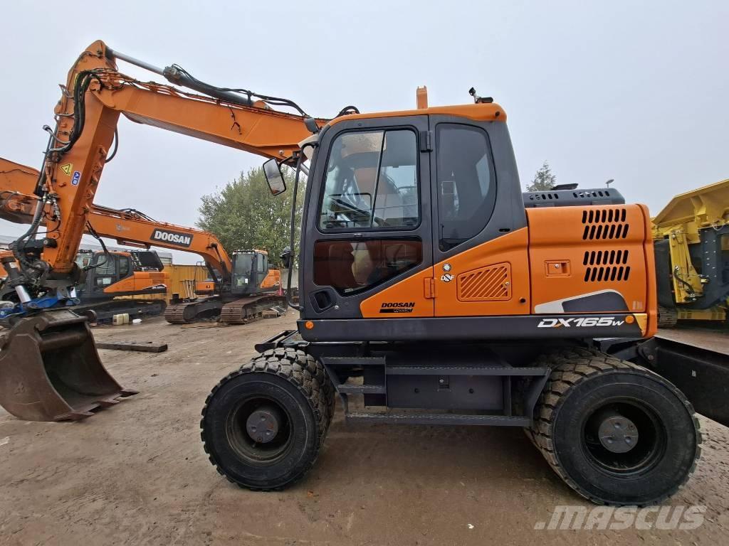 Doosan DX 165 W-5 Колесни екскаватори