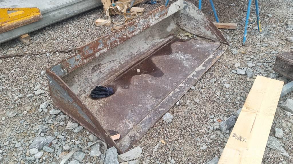 Volvo MC 70 Мини товарачи
