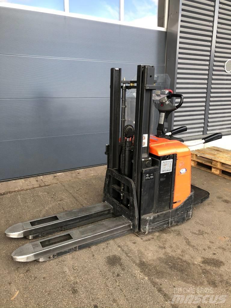 BT SPE 125 Самоходни товарачи