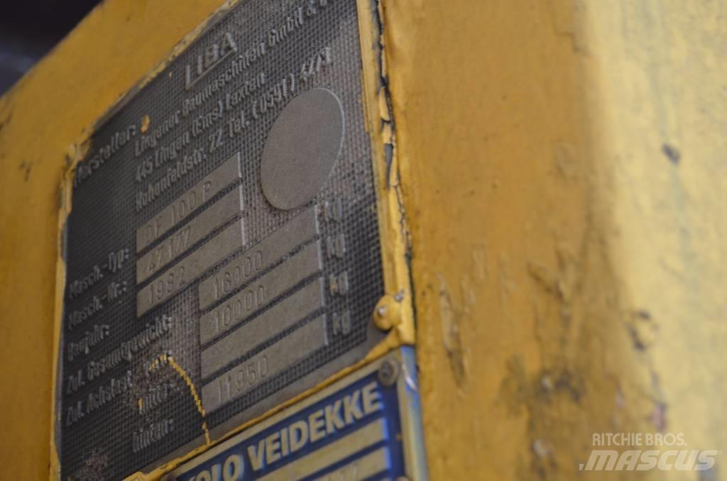 Demag DF 100 P Машини за асфалт