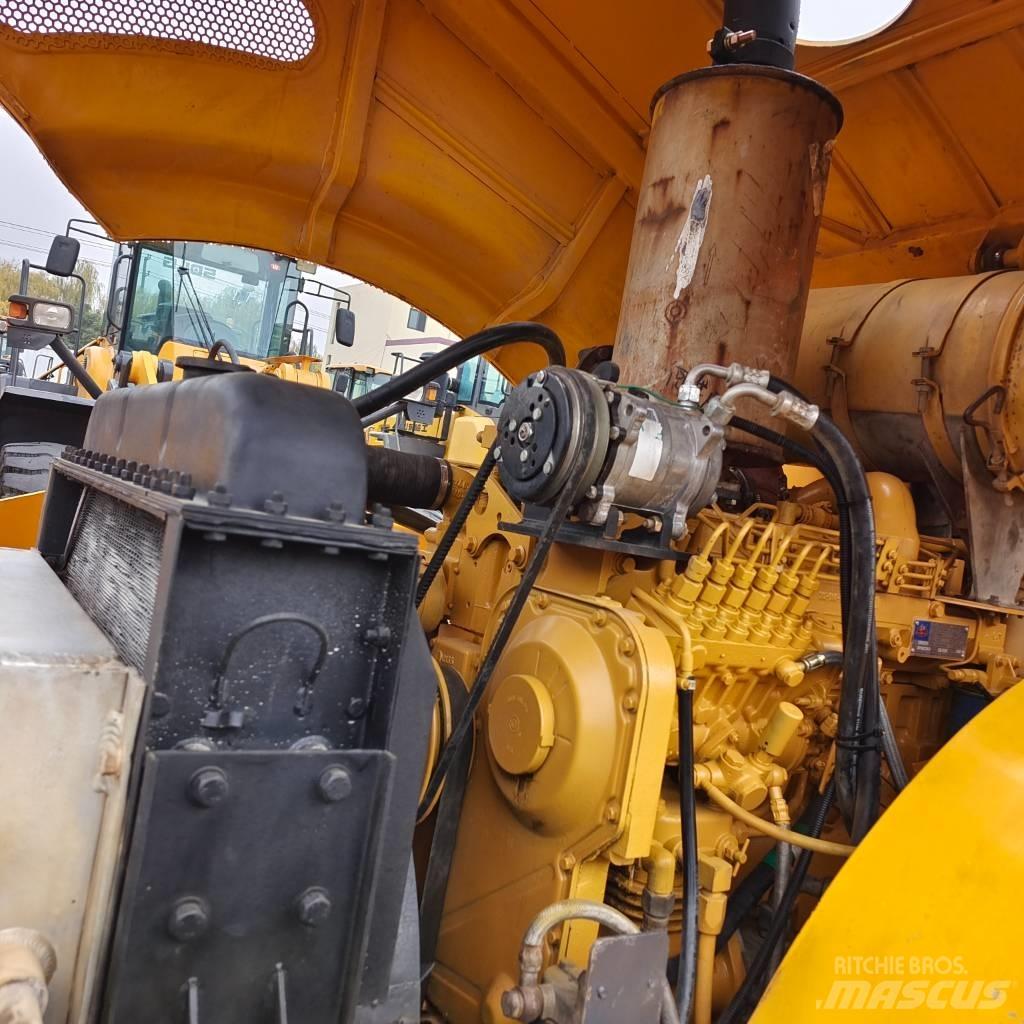 XCMG XS 223 J Еднобарабанни ролки
